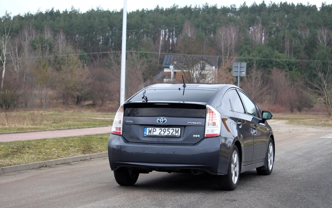 Toyota Prius cena 38300 przebieg: 206337, rok produkcji 2011 z Płock małe 704